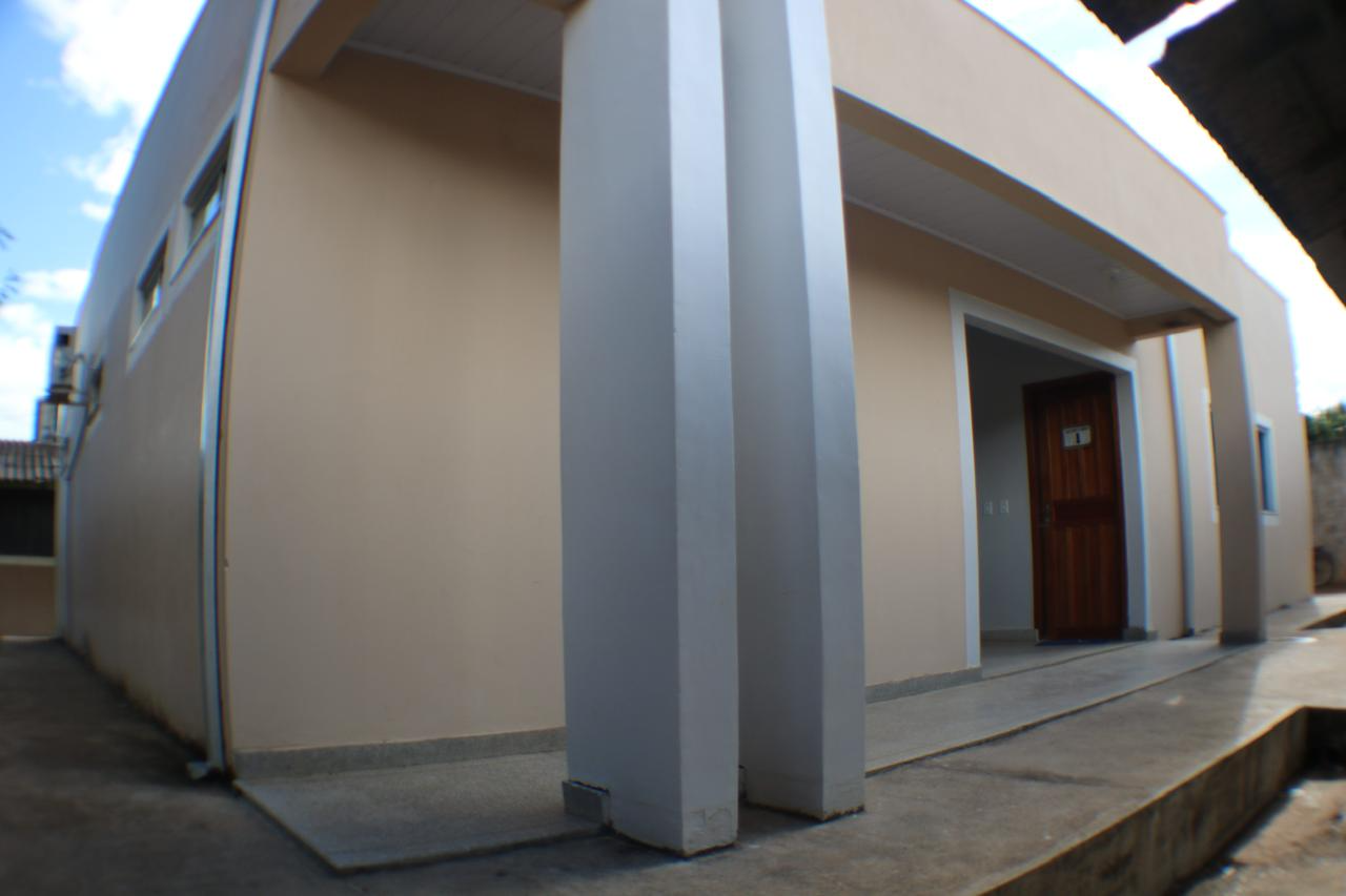 Área coberta de acesso à Biblioteca